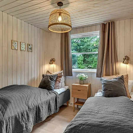 12 Bedroom Beautiful In Feriehus Blåvand