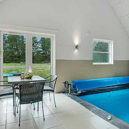 12 Bedroom Beautiful In Feriehus