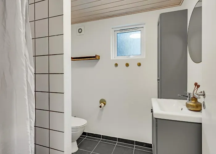 12 Bedroom Beautiful In * Blåvand