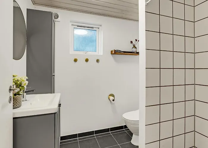 Semesterbostad 12 Bedroom Beautiful In Blåvand