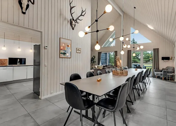 12 Bedroom Beautiful In