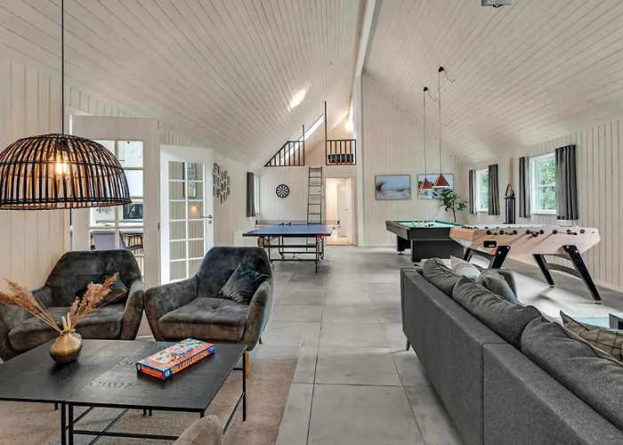 12 Bedroom Beautiful In