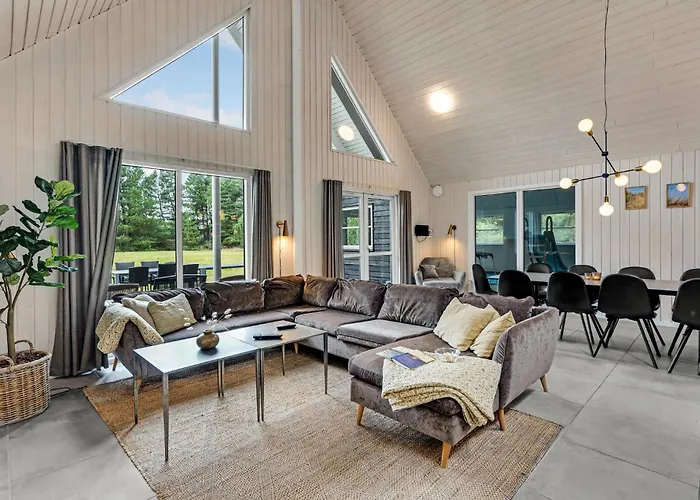 12 Bedroom Beautiful In Semesterbostad Blåvand