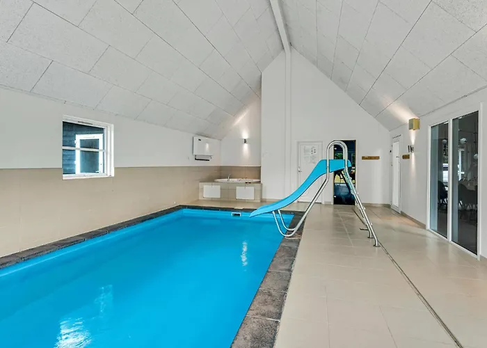 Semesterbostad 12 Bedroom Beautiful In Blåvand